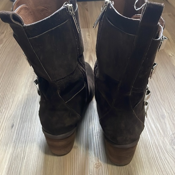 Donald Pliner Dorria Boots Mid-Calf Brown Suede Womens 9.5 Silver Buckles - Picture 7 of 10